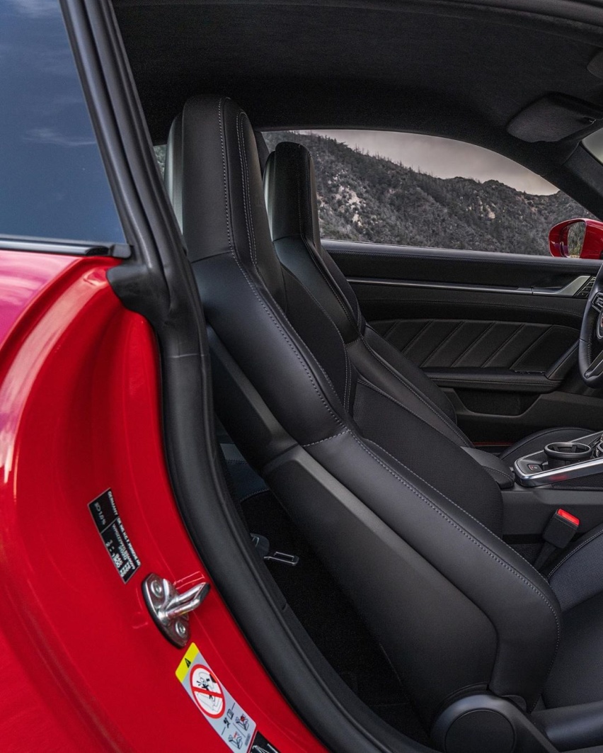 运动感很强 全新保时捷911 Turbo S实车