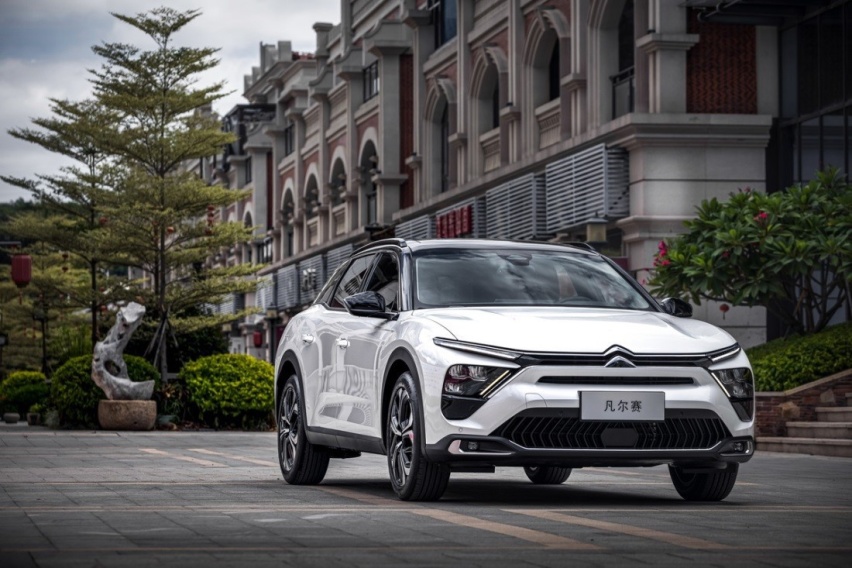 为什么说 凡尔赛C5 X是辆真正的良心车