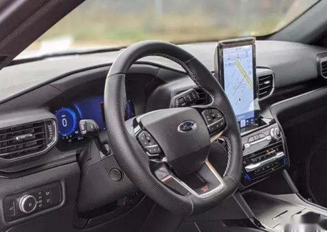 全新福特探险者ST车型海外实拍 搭载3.0T发动机