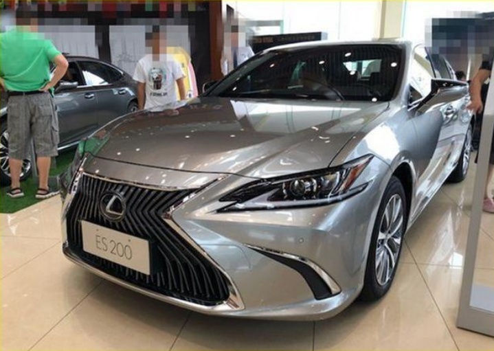 为什么宝马326Li加速比雷克萨斯ES200快不少？