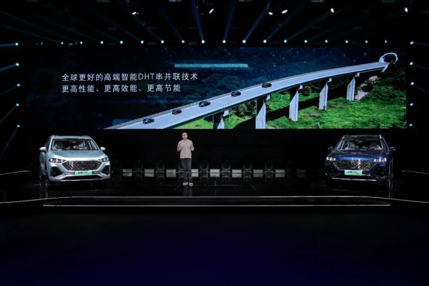 百公里加速5.2s，纯电续航184km，插混拿铁为啥敢卖26万？