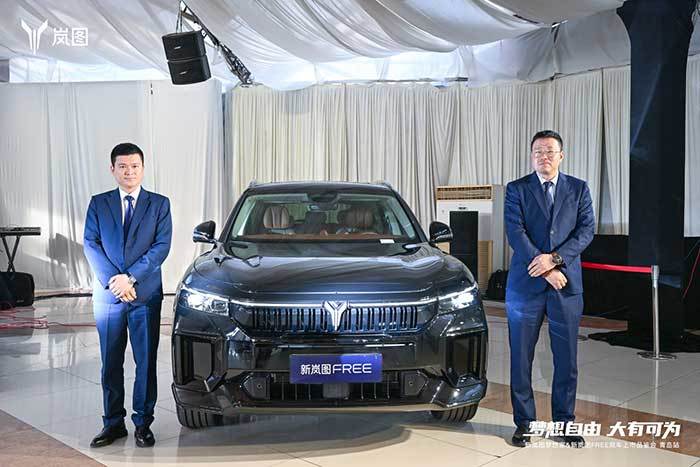 一口气从武汉开到深圳 2024款新岚图梦想家综合续航1231km