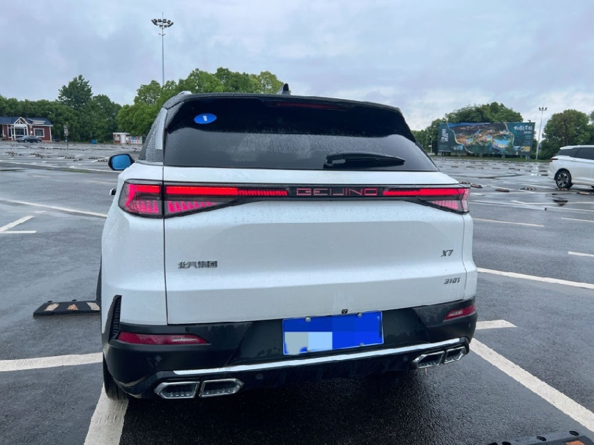 适合都市家庭生活的十万级SUV 试驾北京新X7