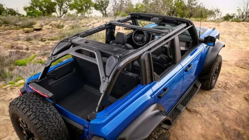 【E汽车】福特发布Bronco Raptor烈马猛禽版车型