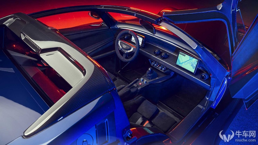 有钱人200万买来图个乐 小众超跑Donkervoort F22