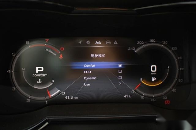 硬派运动中型SUV,最大252马力,20万内入顶配,实拍广汽传祺GS8S