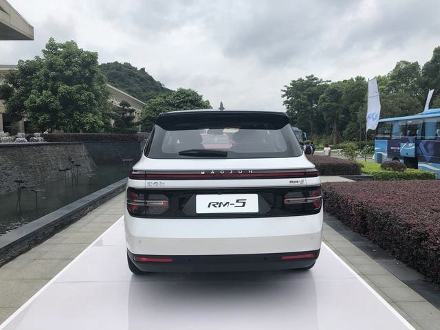 五菱的野心与耐心，宝骏的任性与自信