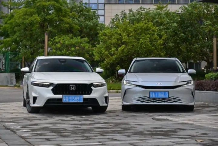 凯美瑞遭遇强劲对手，英仕派或将改写家用B级车市场格局