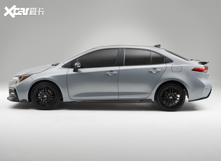 丰田雷凌以价换量，搭载1.2T和1.8L，不用老盯着高尔夫