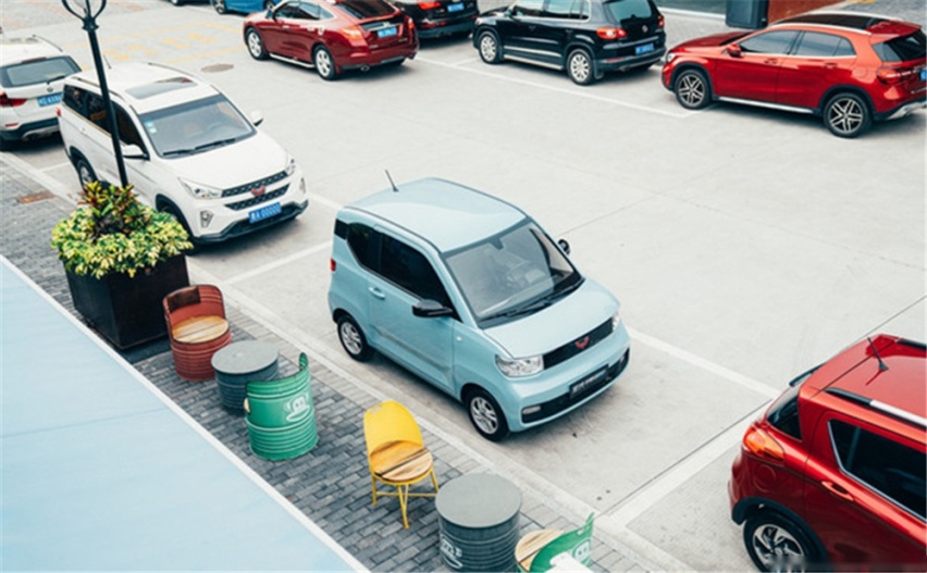 五菱宏光MINI EV：有没有气囊真的那么重要吗？