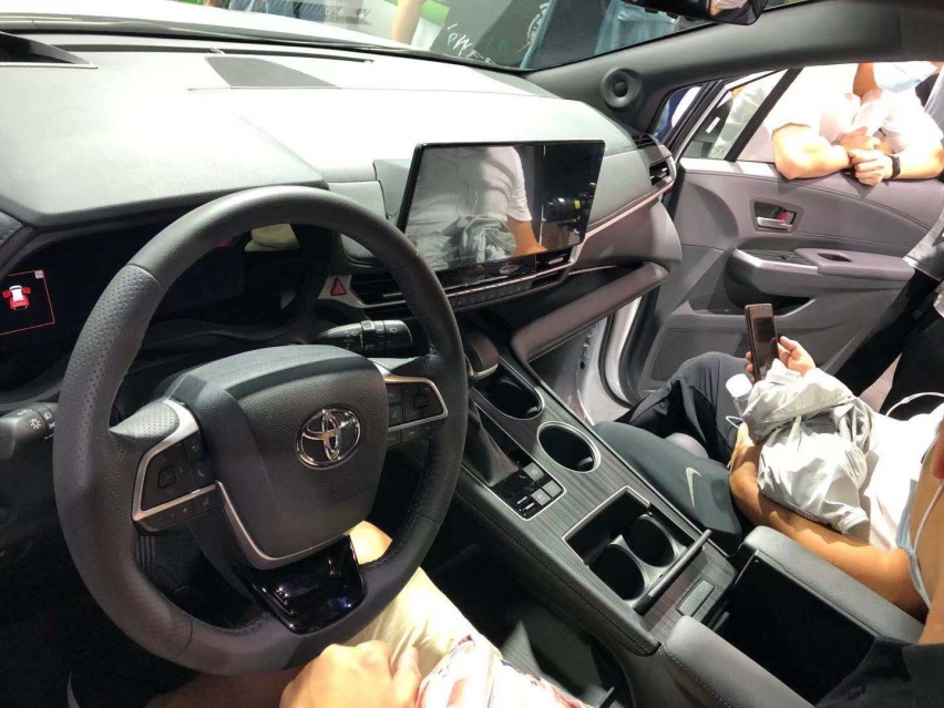 疑似售27.68-36.98万元 顶配加7.5万才能预定？赛那真有这么火？