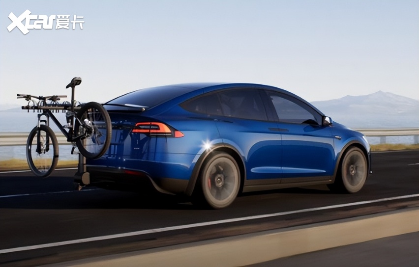 奔驰eqs suv:我都优惠10万了,你们还盯着特斯拉model x?
