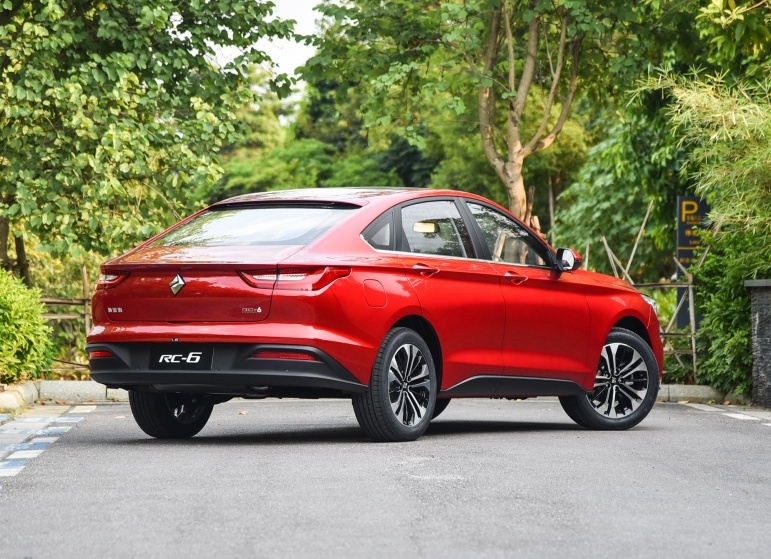 预算10万元买什么车？全系1.5T新宝骏RC-6值得买吗？