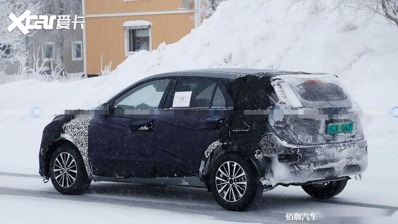 2022-kia-niro-rear-spy-photo.jpg