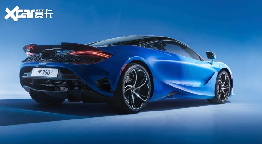 由mso特殊定制部门打造 搭载渐变蓝涂装 迈凯伦750s特别版官图发布