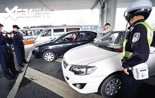 合肥新桥机场停车一天收费多少，合肥国际机场停车场怎么收费