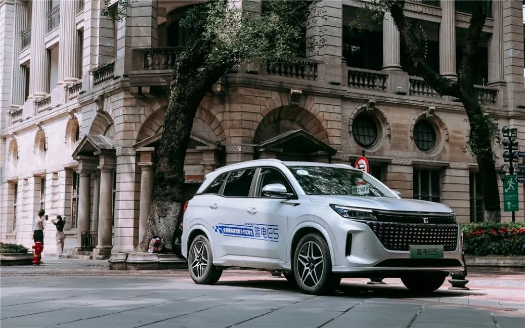 СȦĴ󱊻aƷ{E5@̰܇ϵ