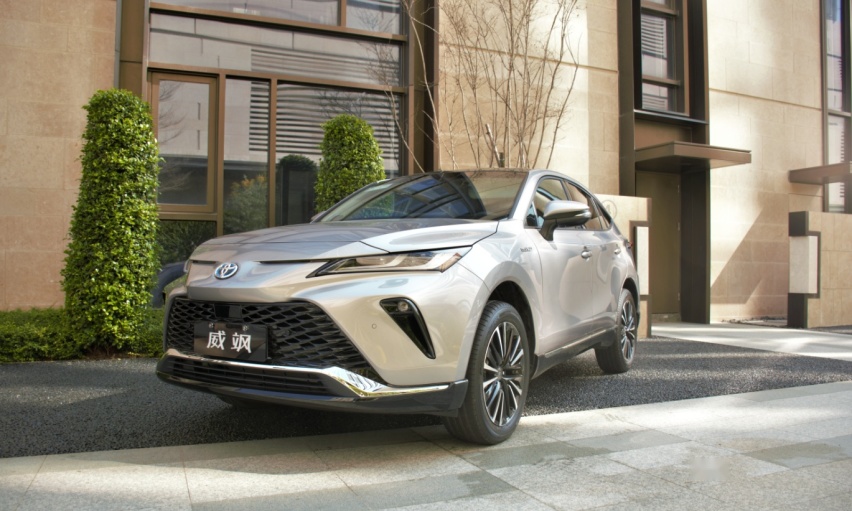 试驾官丨这台丰田“最美SUV”，竟然还这么好开？