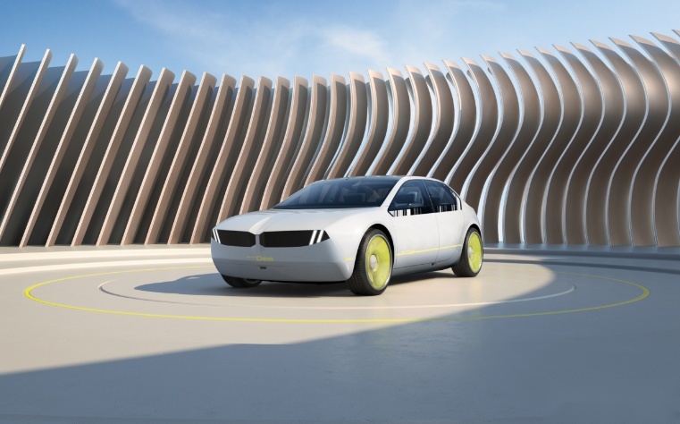 创想未来！全电动化阵容，宝马携20款新能源车亮相上海车展