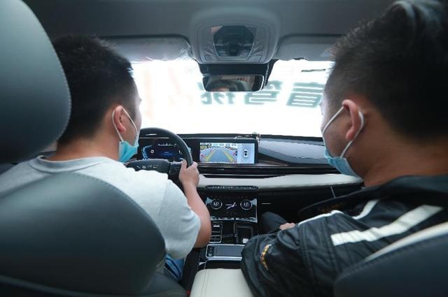 LX1.5T乘风破浪版 限时9.99万 星途X超能挑战赛昆明站完美收官