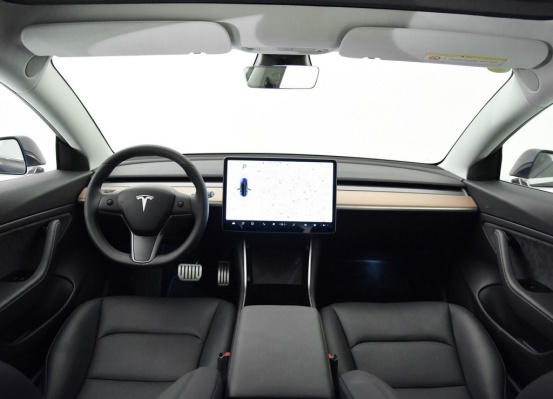 特斯拉的新车怎么样？Model 3值得入手吗
