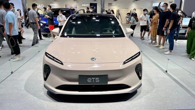 车展实测蔚来ET5，小号ET7被实锤，真能干翻3系？