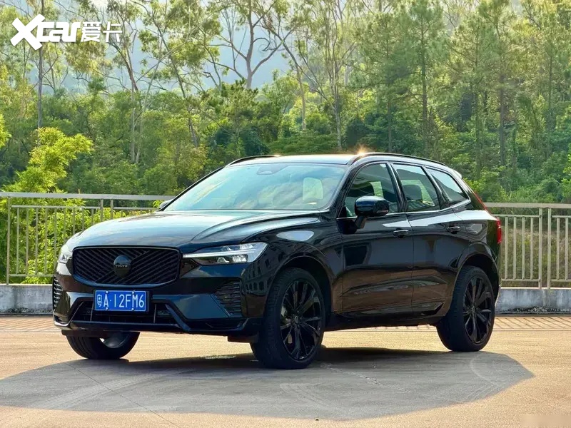 全新XC60黑武士：沃尔沃不装了，这次直接把北欧性冷淡穿成了一身黑