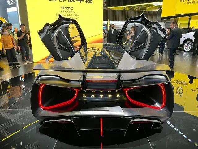 上海车展话题最热的纯电跑车：最便宜不到20万，最贵2188万！