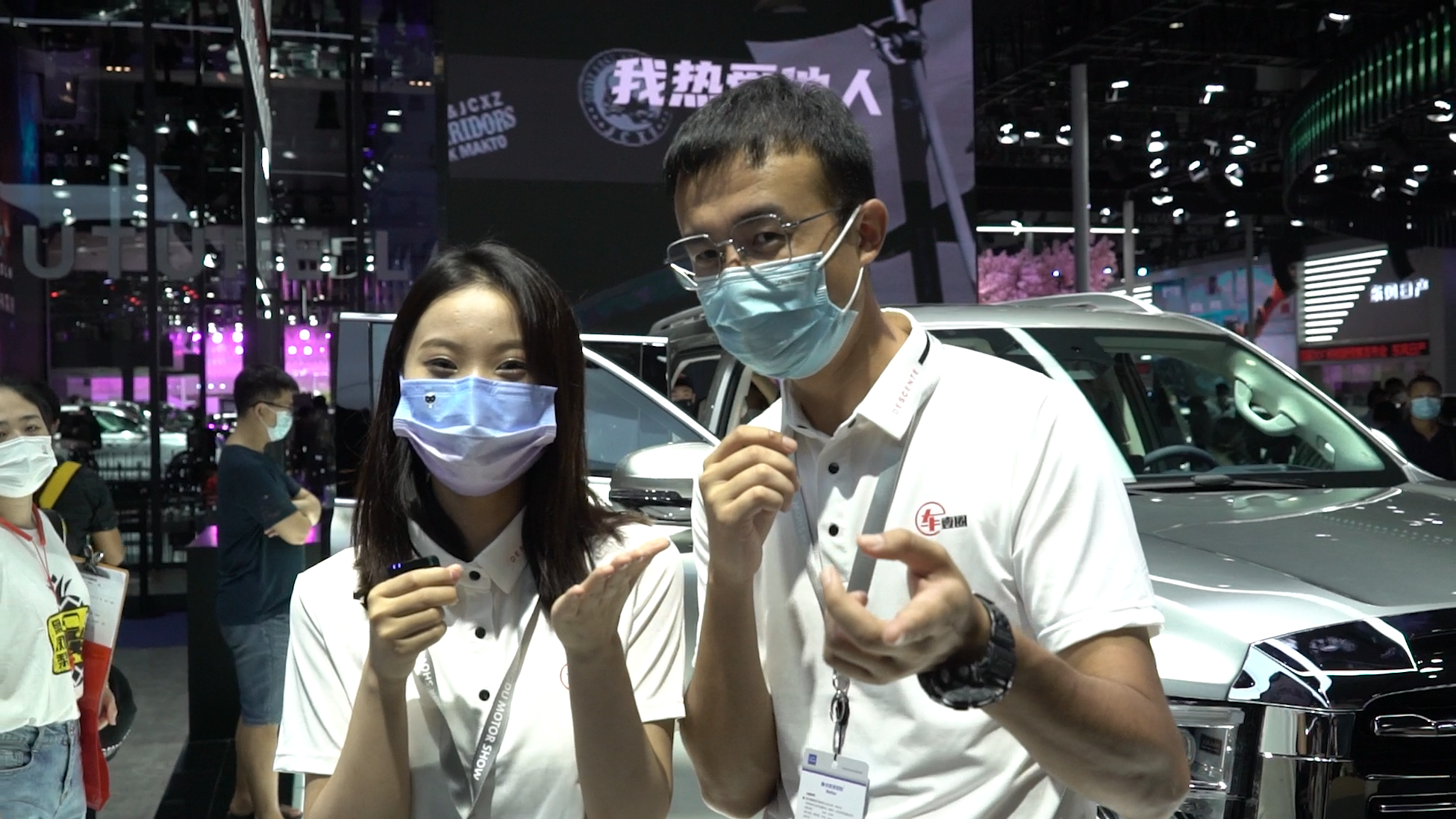 �ɶ�܇չ�y��С���һ��ȥ̽�^��̹��500�@�G����]��