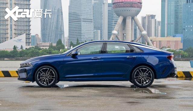 起亚K5：年轻人的座驾，溜背车身+2.9米轴距，破百7.8秒