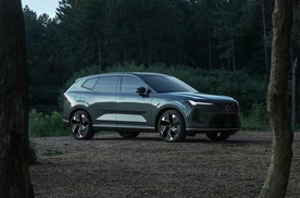 箭头指BBA 全新沃尔沃XC70全新动力组合 安全兜底 智能拉满