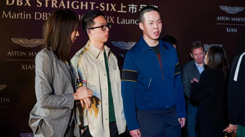 阿斯顿·马丁全新SUV DBX STRAIGHT-SIX西安上市