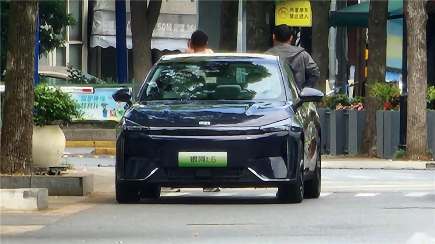 气质输给帝豪，吉利银河L6谍照曝光