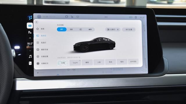 小鹏P7推新版本，零百比Model 3慢1秒，便宜近2万能买吗？