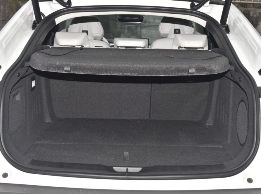 深蓝SL03对标本田雅阁PHEV,用实力说话