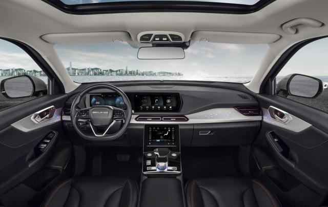 又一款叫X7的新车上市，定位紧凑型SUV，10.49万起步