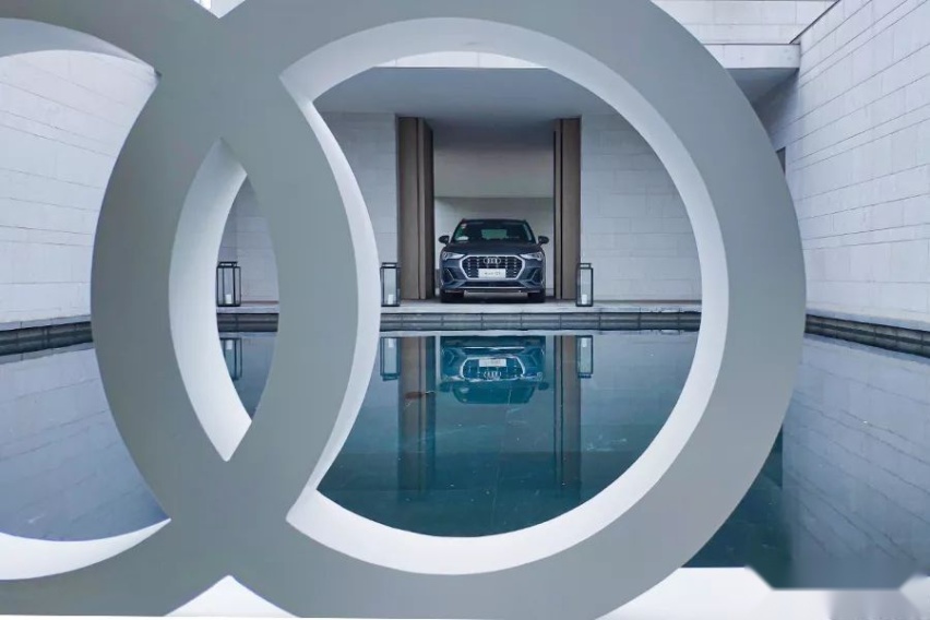 试驾全新奥迪Q3，内饰科技很抢眼，2.0T+7DCT动力如何