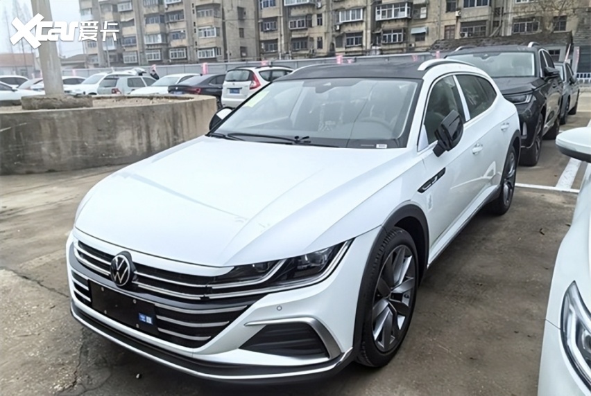 大众也"扛不住"了!cc下探到16.69万,全系2.0t,值得入手吗?