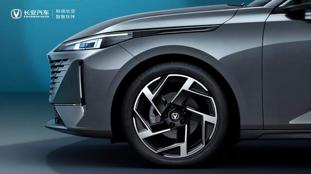 采用全新造型 长安逸达首次线上曝光看点十足
