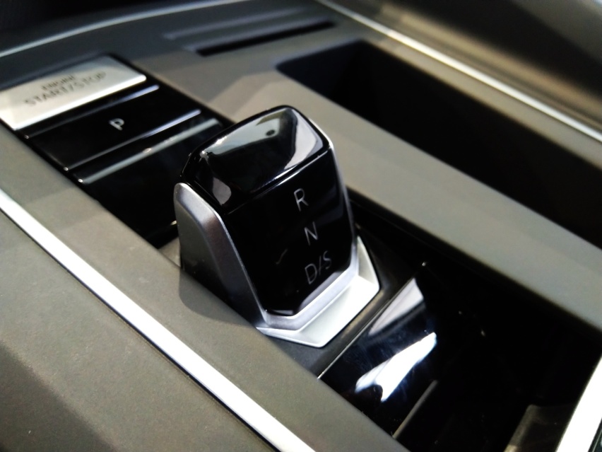 高尔夫4车主再提高尔夫8 R-Line,18万落地不后悔