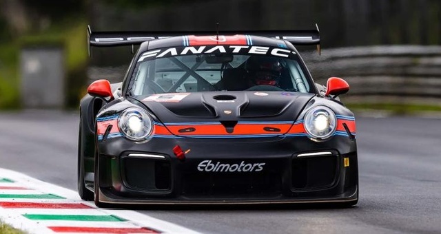 保时捷911 GT2 RS Clubsport Evo官图发布
