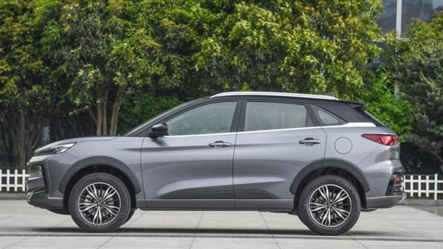 双联屏+1.5T动力，解析思皓全新紧凑型SUV