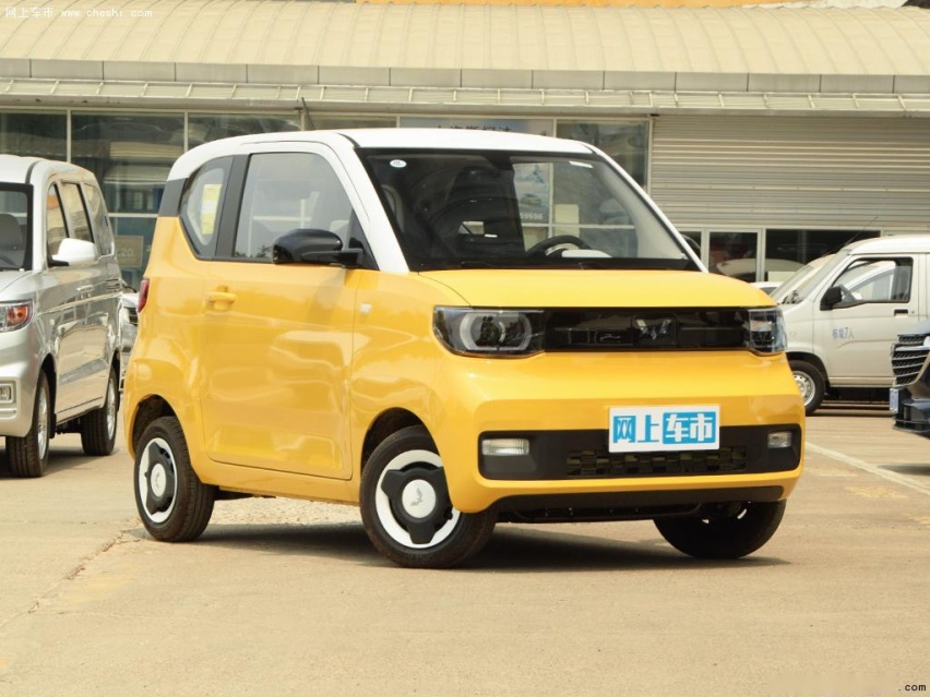 城市代步“小精灵”，QQ冰淇淋与宏光MINI EV怎么选？