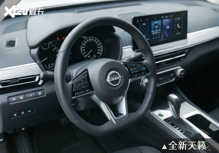 换代雅阁押注新能源，B级燃油车选天籁？