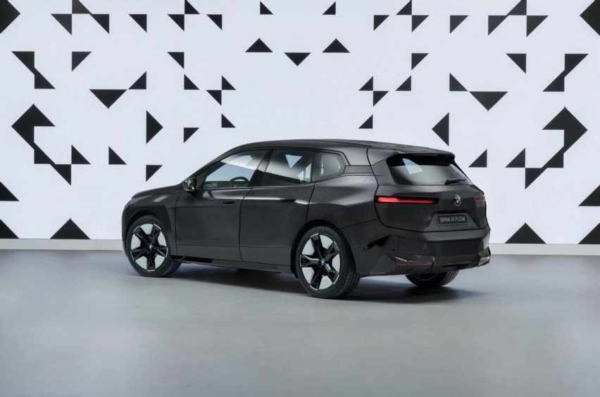 新技术｜从会变色的BMW iX Flow，看宝马最新数字化成果