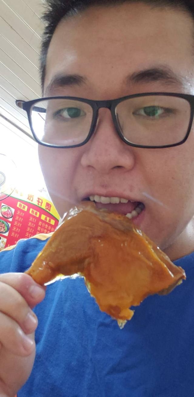 把每一丝褶皱熨平，是对自己最大的尊重—静态体验传祺GS4 Coupe
