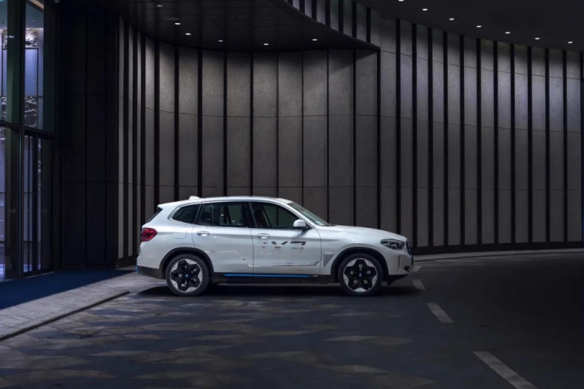 BMW iX3：看不到的地方，它才是自己