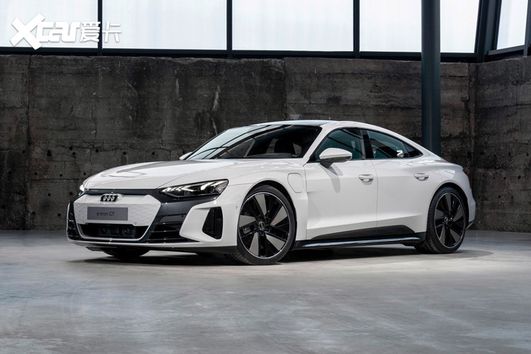 内外兼修的"静奢"体验 audie-tron gt上市