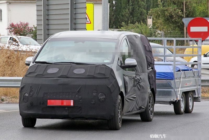Hyundai-H1-Starex-1.jpg