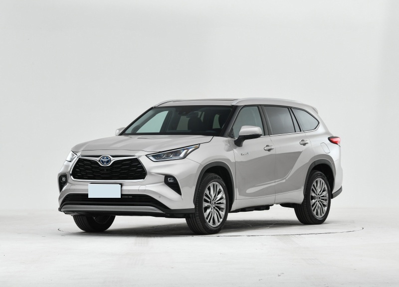 丰田THS加持的7座中型SUV 价格却完全不同 传祺GS8对比汉兰达